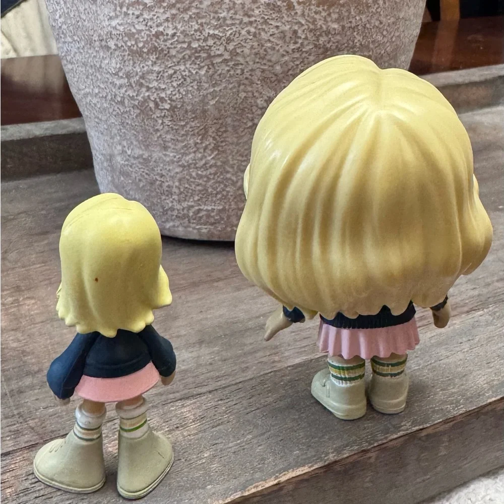 Stranger Things Set - Picture 2 of 3